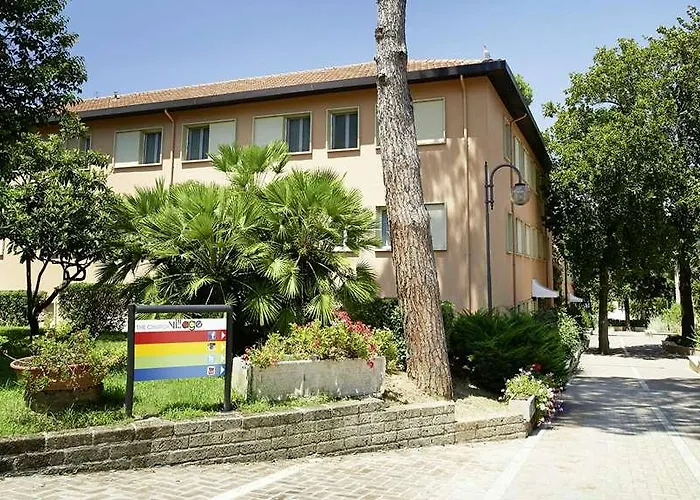 Hotel The Church Village Roma